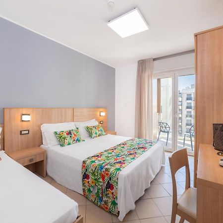 Appartamenti Smart A 30M Da Viale Dante E 100M Dal Mare Riccione Buitenkant foto